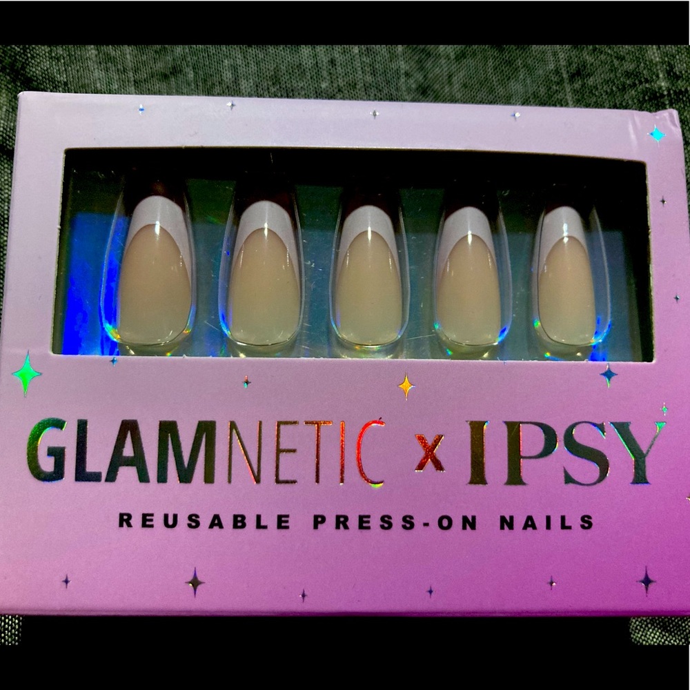 Glamnetic reusable press on nails